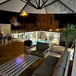 Luxury House Atlantico Private Heated Pool أذيخي